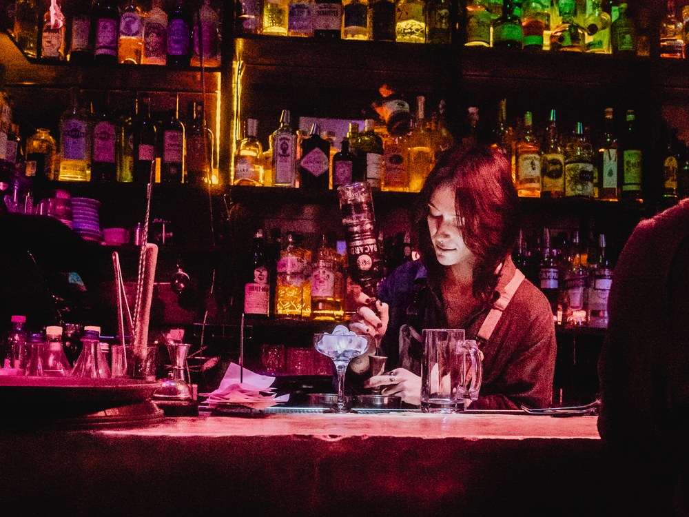 Ilgen Akyuz, head bartender